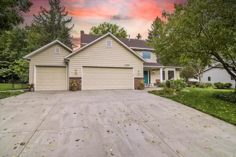 17950 Liv Ln, Eden Prairie, MN 55346