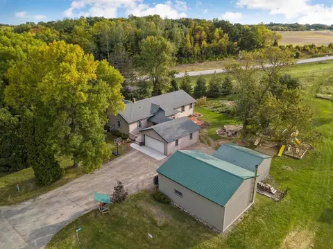 5998 French Lake Trl, Faribault, MN 55021