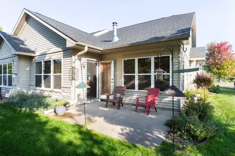 700 Leroy Ln # 4, River Falls, WI 54022