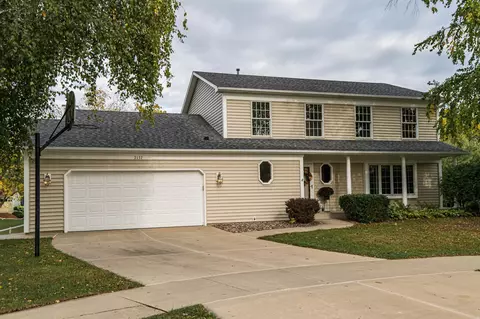 2137 Northview Ln NE, Rochester, MN 55906