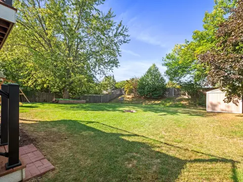 3889 Princeton Trl, Eagan, MN 55123 photo 29