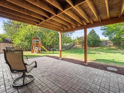 3889 Princeton Trl, Eagan, MN 55123 photo 27