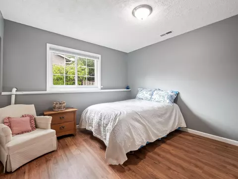 3889 Princeton Trl, Eagan, MN 55123 photo 20