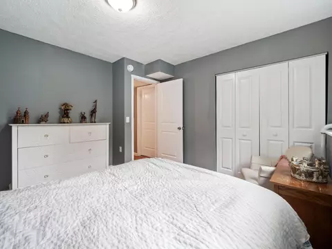 3889 Princeton Trl, Eagan, MN 55123 photo 21