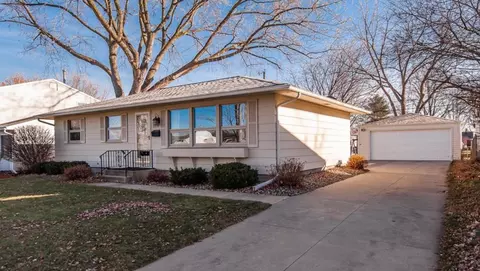 1514 4th Ave SW, Rochester, MN 55902