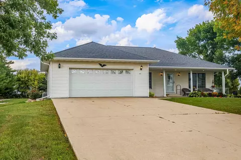 427 N Park Dr, Spring Valley, MN 55975