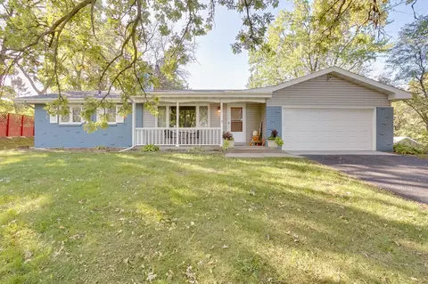 505 Hemlock Dr, Burnsville, MN 55337