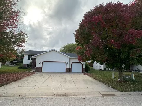 105 6th Ave NE, Elgin, MN 55932