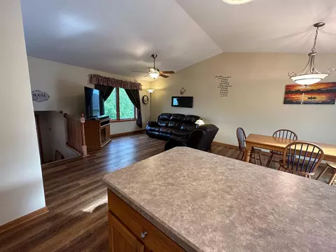105 6th Ave NE, Elgin, MN 55932 photo 20