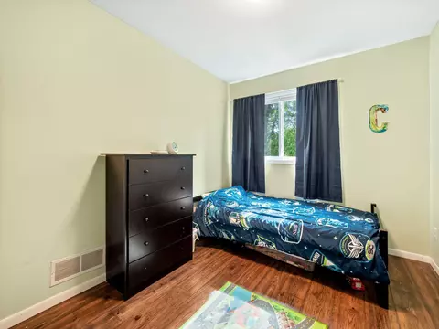 1930 Covington Ln, Eagan, MN 55122 photo 11
