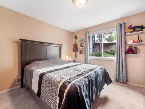 1930 Covington Ln, Eagan, MN 55122 photo 8