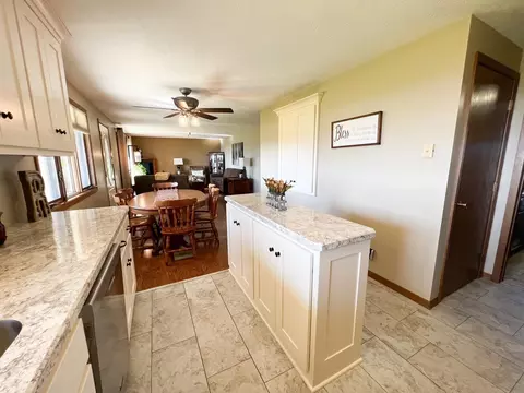27634 200th St, Reading, MN 56165 photo 9