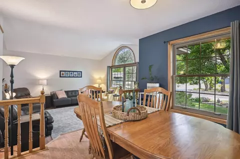 9438 Parkside Ct, Champlin, MN 55316 photo 6