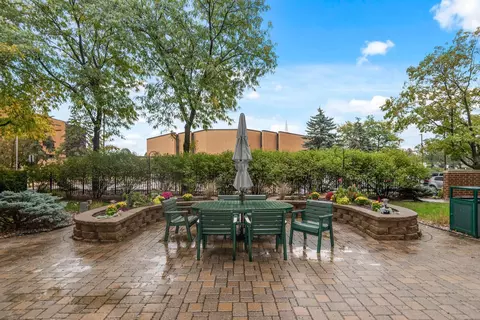 7600 Golden Valley Rd #700, Golden Valley, MN 55427