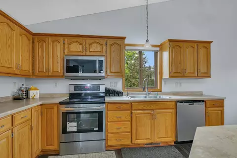 4 Sun Cir, Saint Cloud, MN 56301 photo 4