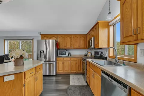 4 Sun Cir, Saint Cloud, MN 56301 photo 3