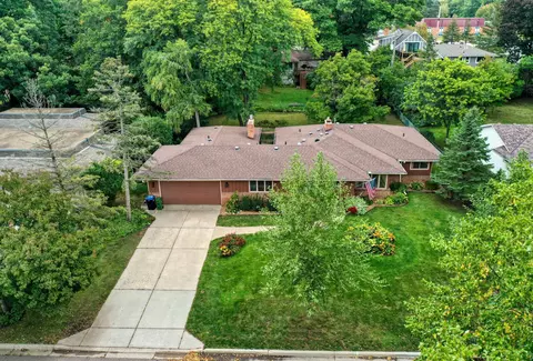 965 Woodlynn Ave, Roseville, MN 55113