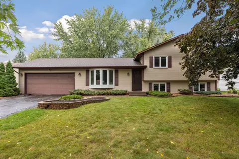 9996 108th Ave N, Maple Grove, MN 55369