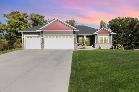3115 Acorn Trl, Faribault, MN 55021
