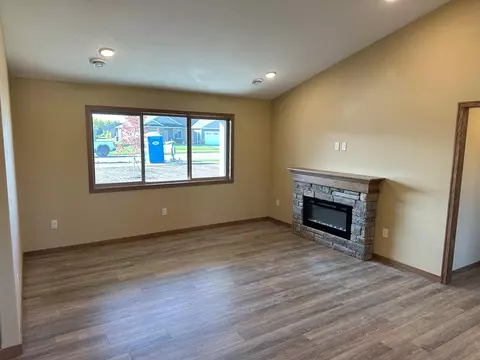 1678 Hurst Castle Rd, Saint Cloud, MN 56303 photo 4