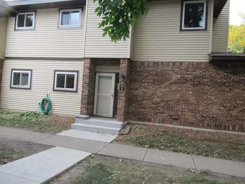 330 Ford Rd #6, Saint Louis Park, MN 55426