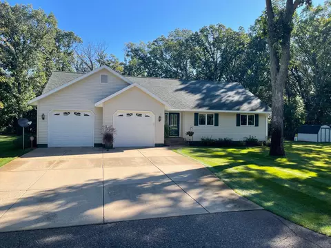 11746 Bredfield Ln, Little Falls, MN 56345