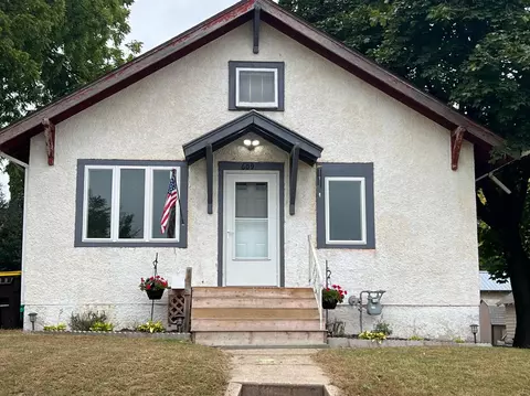 609 E 2nd St, Fairmont, MN 56031