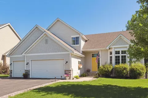 9358 Gander Ln, Minnetrista, MN 55375