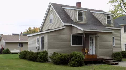 18 Hodgins Ave, Taconite, MN 55786