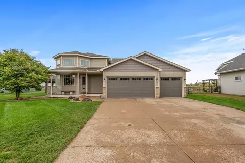 894 Harrison Dr, Big Lake, MN 55309