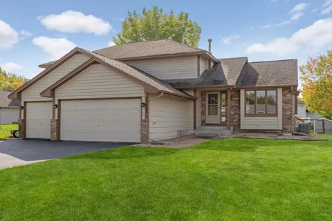 22455 Wood Duck Ct, Rogers, MN 55374