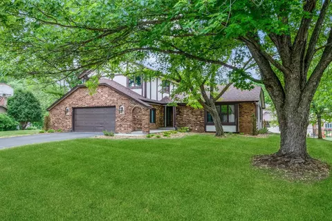 9328 Sheffield Cir S, Bloomington, MN 55437