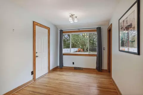 1665 E Old Shakopee Rd, Bloomington, MN 55425 photo 9