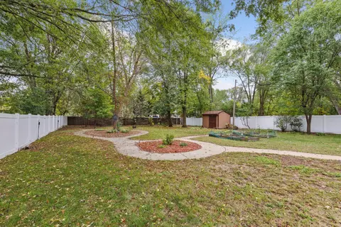 1665 E Old Shakopee Rd, Bloomington, MN 55425 photo 38