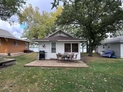 28310 S Shore Dr, Starbuck, MN 56381
