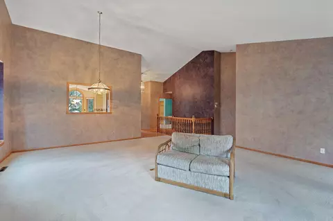 4449 Lakeshore Ter, Eagan, MN 55122 photo 9