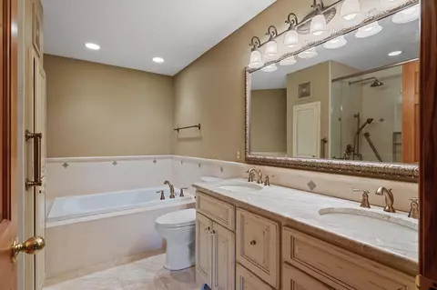 4449 Lakeshore Ter, Eagan, MN 55122 photo 24