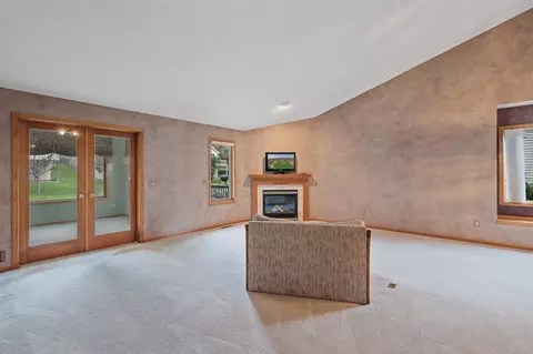4449 Lakeshore Ter, Eagan, MN 55122 photo 5