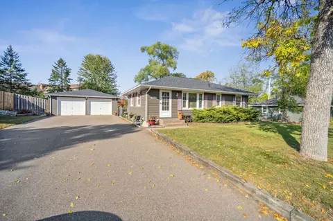 6942 84th St S, Cottage Grove, MN 55016
