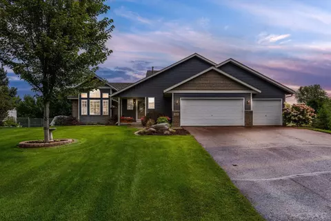 1107 Kilbirnie Rd, Big Lake, MN 55309