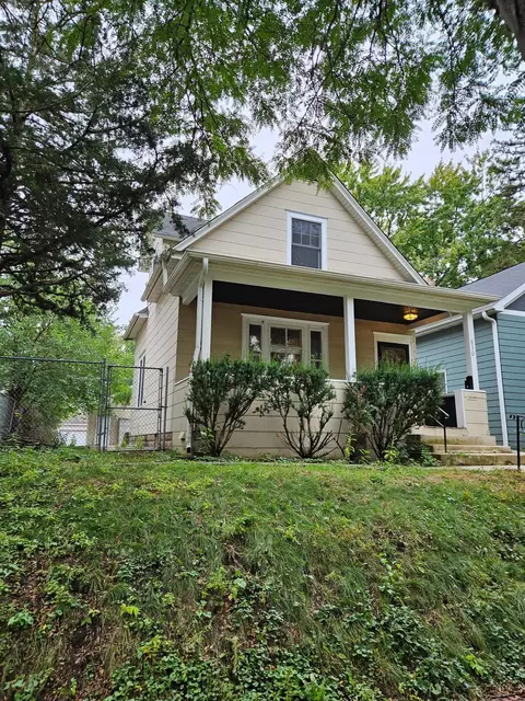 830 Juno Ave, Saint Paul, MN 55102