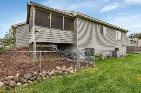 1029 Cory Ln, Saint Cloud, MN 56303 photo 6