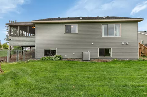 1029 Cory Ln, Saint Cloud, MN 56303 photo 3