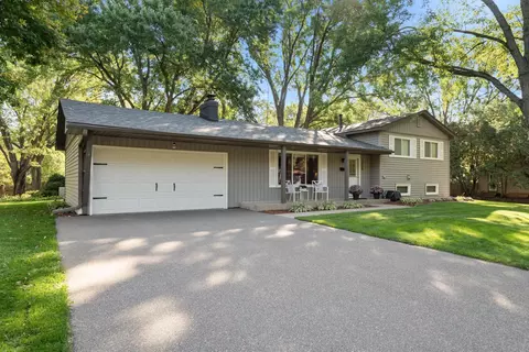 3429 Robinwood Ter, Minnetonka, MN 55305