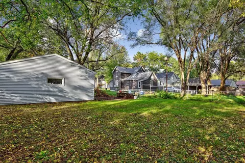 9 14th St NE, Faribault, MN 55021 photo 5