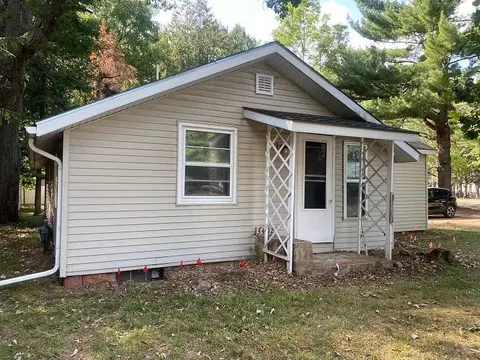 3402 Riverview Dr, Eau Claire, WI 54703