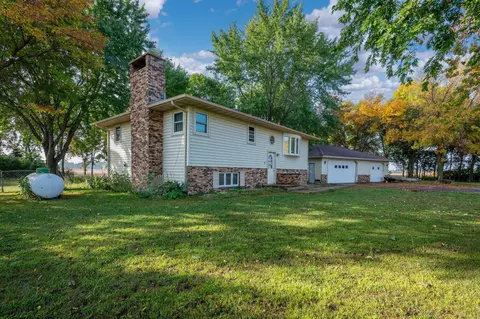 38835 125th St, Blue Earth, MN 56013