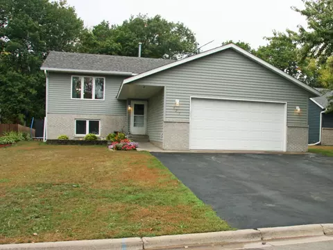 427 13th Ave S, Sauk Rapids, MN 56379