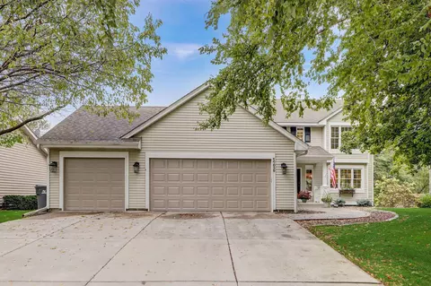 17034 Rogers Rd, Eden Prairie, MN 55347