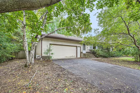 128 Lake St E, Little Canada, MN 55117